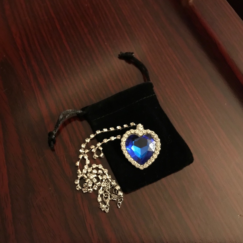 Beautiful Blue Sapphire CZ Heart Necklace! - Picture 8 of 10